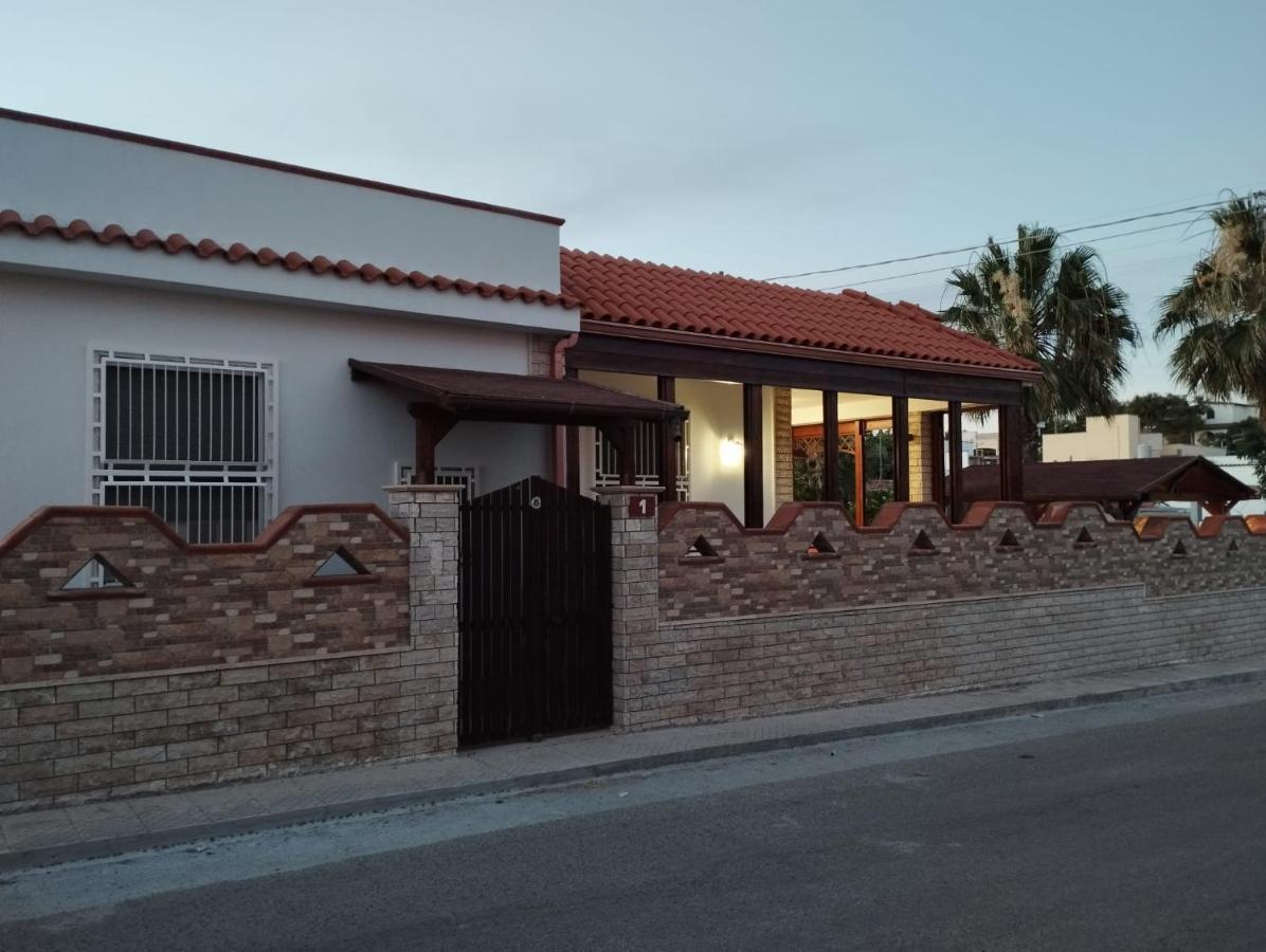 Villa Ammare Marina di Lizzano Buitenkant foto